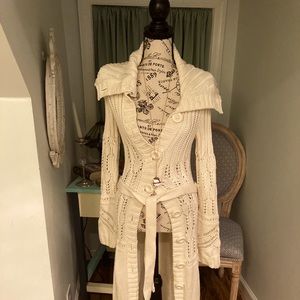 Long off white sweater